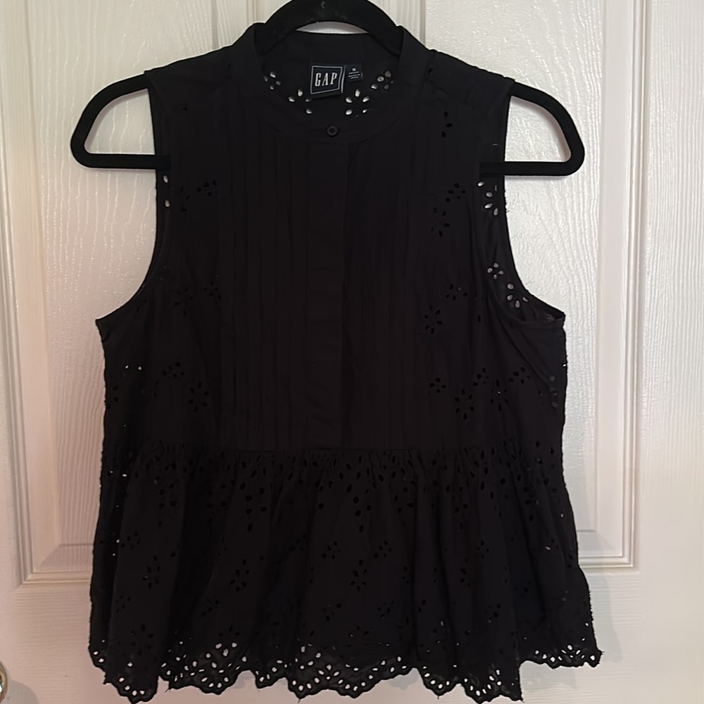 Sleeveless Eyelet Petite Top